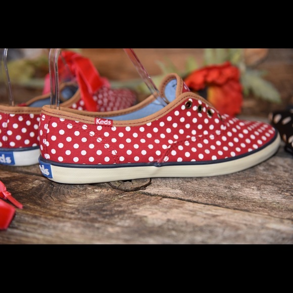 Keds Shoes  Red Polka Dot with  Cutest Red Velvet Ribbon Laces size 6 - Picture 7 of 10